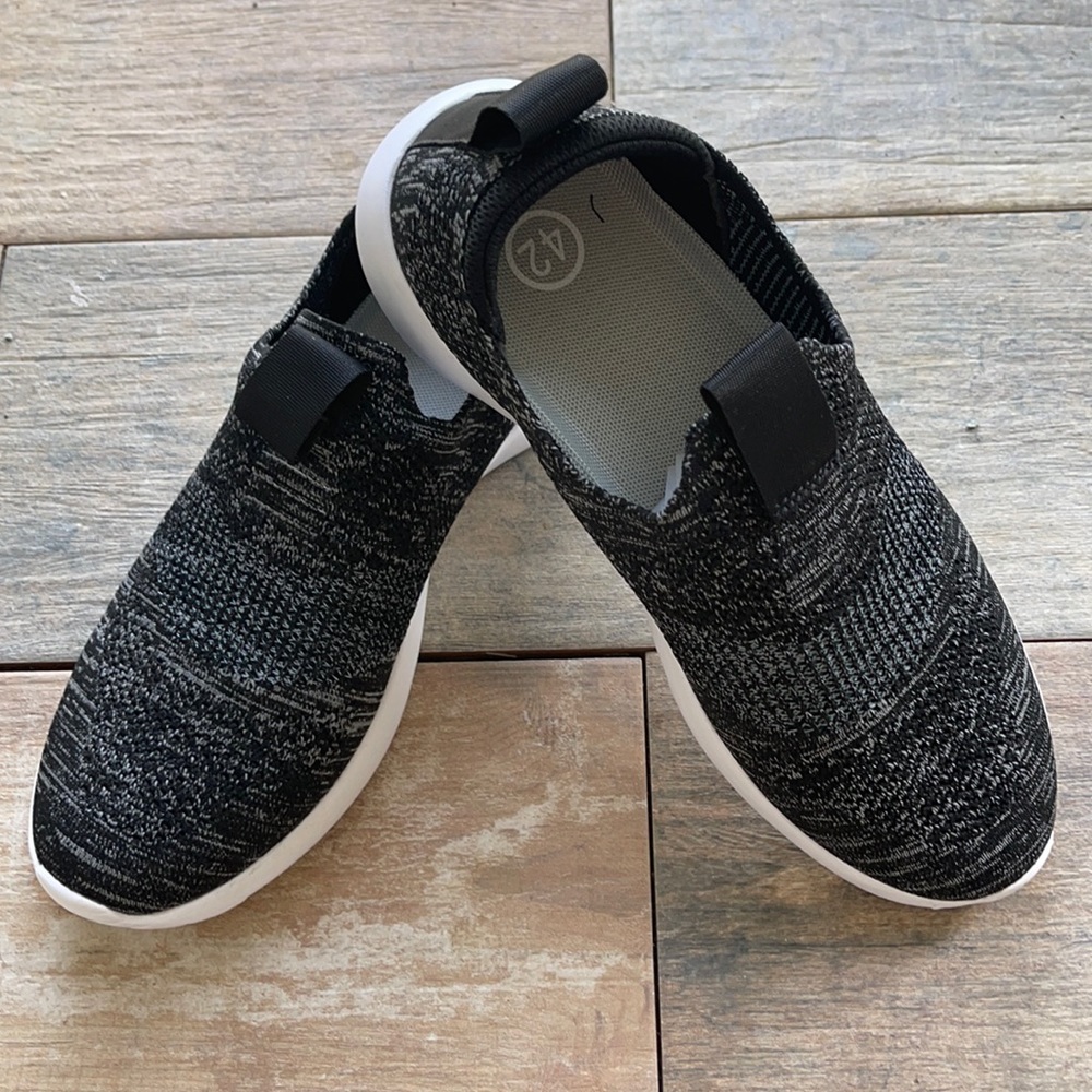 Hypersoft Dark Grey/White Sole Sliprsoft Sneaker Women Size 42